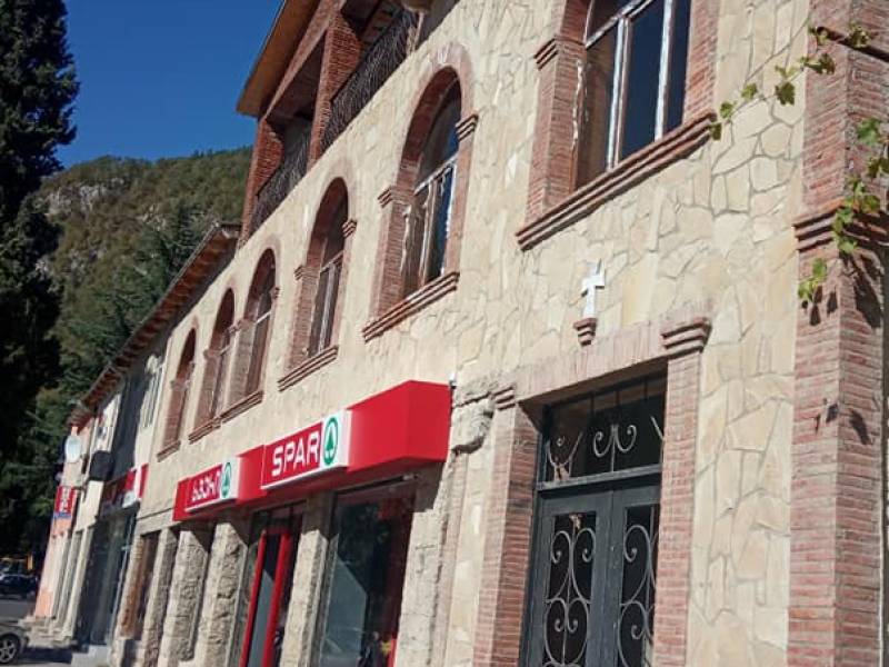 ლამაზდება ცაგერის ცენტრალური ქუჩები.